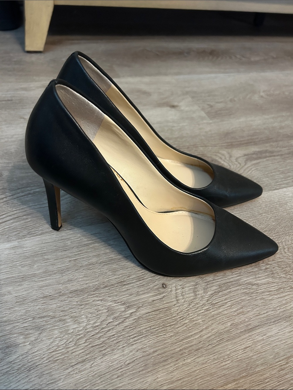 Vince Camuto Black Pointed Toe Mid-Heel Pumps